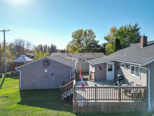 422 Nelson Street E, Virden, MB - Outdoor With Deck Patio Veranda