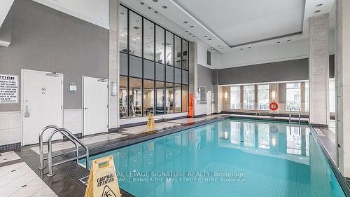 1111-330 Red Maple Rd, Richmond Hill, ON - Indoor Photo Showing Other Room With In Ground Pool