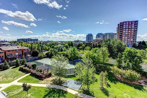 1111-330 Red Maple Rd, Richmond Hill, ON - Outdoor With View