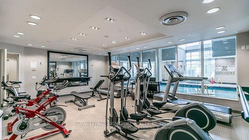 1111-330 Red Maple Rd, Richmond Hill, ON - Indoor Photo Showing Gym Room