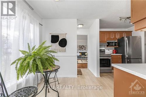 4775 Thunder Road, Ottawa, ON - Indoor Photo Showing Kitchen