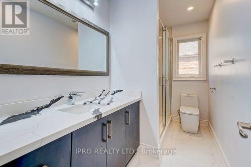 5 Luce Drive, Ajax, ON - Indoor Photo Showing Bathroom