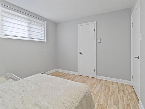 Chambre Ã  coucher principale - 218 Boul. Des Prairies, Laval (Laval-Des-Rapides), QC - Indoor Photo Showing Bedroom