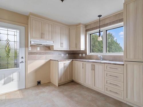 Cuisine - 218 Boul. Des Prairies, Laval (Laval-Des-Rapides), QC - Indoor Photo Showing Kitchen