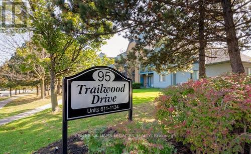 922 - 95 Trailwood Drive, Mississauga, ON - Outdoor