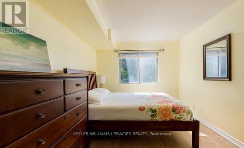 922 - 95 Trailwood Drive, Mississauga, ON - Indoor Photo Showing Bedroom