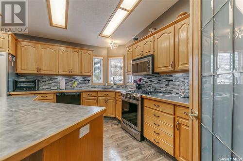 Balgonie Acreage - 10.71 Acres, Balgonie, SK - Indoor Photo Showing Kitchen