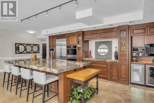 1152 Sunset Drive Unit# 1702, Kelowna, BC - Indoor Photo Showing Kitchen With Upgraded Kitchen