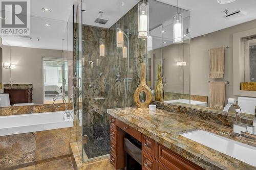 1152 Sunset Drive Unit# 1702, Kelowna, BC - Indoor Photo Showing Bathroom