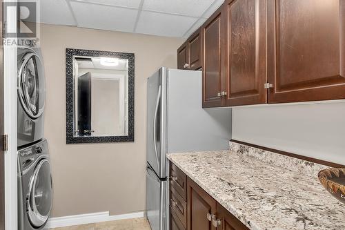 1152 Sunset Drive Unit# 1702, Kelowna, BC - Indoor Photo Showing Laundry Room