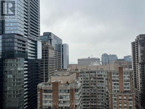 1812 - 386 Yonge Street, Toronto, ON - Outdoor With Facade