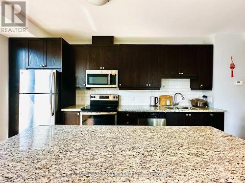 417 - 118 King Street E, Hamilton, ON - Indoor Photo Showing Kitchen