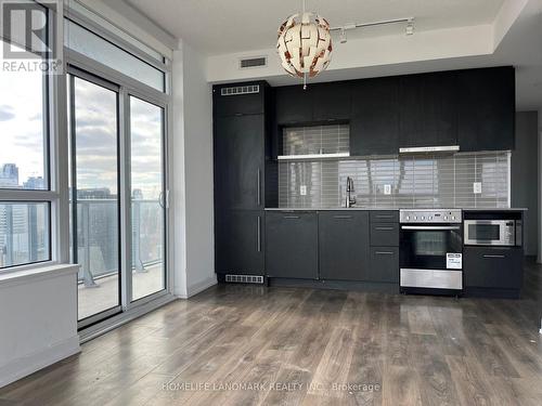 3110 - 365 Church Street, Toronto, ON - Indoor Photo Showing Kitchen With Upgraded Kitchen