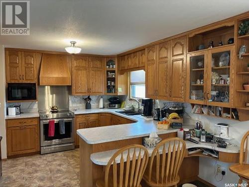 142 Coronation Drive, Canora, SK - Indoor Photo Showing Kitchen