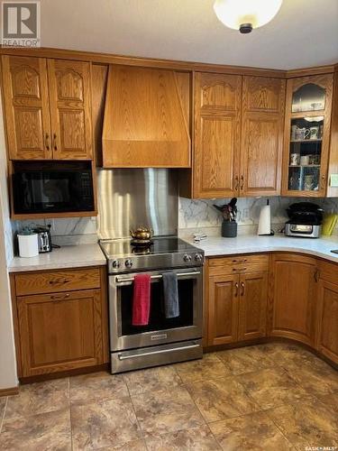 142 Coronation Drive, Canora, SK - Indoor Photo Showing Kitchen