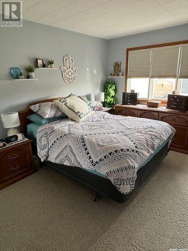 142 Coronation Drive, Canora, SK - Indoor Photo Showing Bedroom