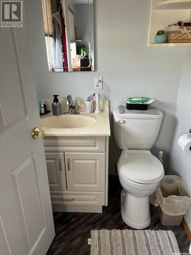 142 Coronation Drive, Canora, SK - Indoor Photo Showing Bathroom