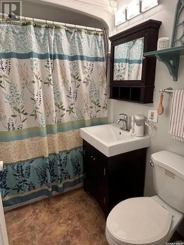 142 Coronation Drive, Canora, SK - Indoor Photo Showing Bathroom