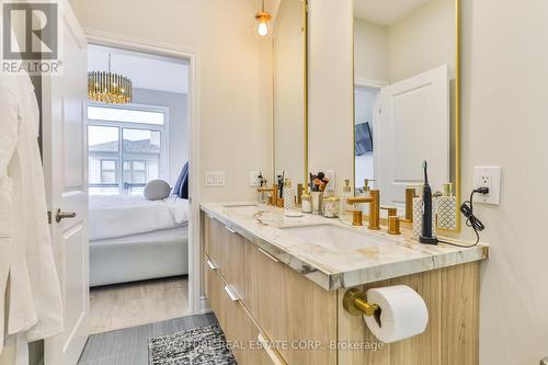 3002 Islington Avenue, Toronto, ON - Indoor Photo Showing Bathroom