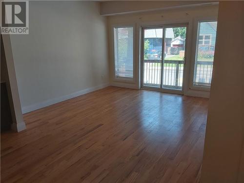 Living/dining room facing patio doors to balcony. - 136 King George Street Unit#2, Ottawa, ON - Indoor Photo Showing Other Room