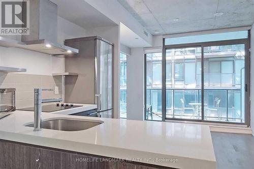 437 - 461 Adelaide Street W, Toronto, ON - Indoor Photo Showing Kitchen