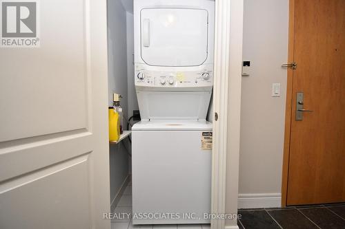 811 - 48 Suncrest Boulevard, Markham, ON - Indoor Photo Showing Laundry Room