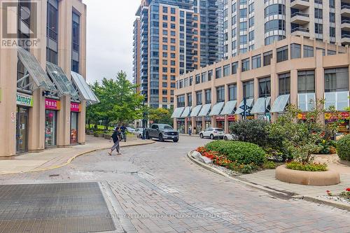 1407 - 10 Northtown Way, Toronto, ON - Outdoor With Facade