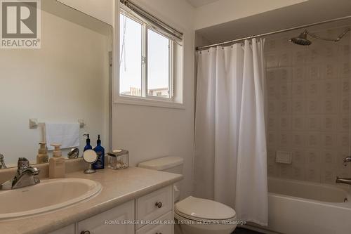 7 Trent Avenue, Toronto, ON - Indoor Photo Showing Bathroom