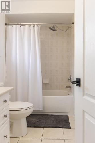 7 Trent Avenue, Toronto, ON - Indoor Photo Showing Bathroom