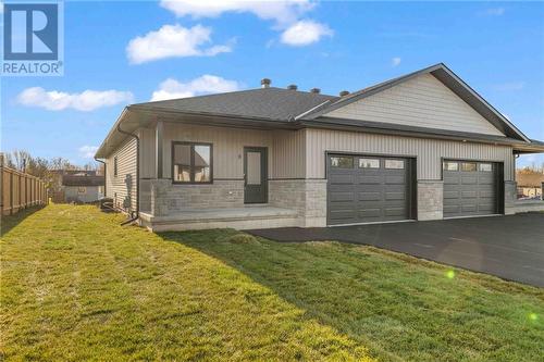 3 Bamagillia Street, Cobden, ON - Outdoor