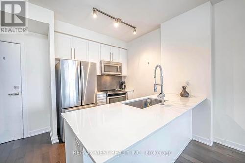 4504 - 4011 Brickstone Mews, Mississauga, ON - Indoor Photo Showing Kitchen With Stainless Steel Kitchen With Upgraded Kitchen