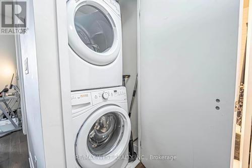 4504 - 4011 Brickstone Mews, Mississauga, ON - Indoor Photo Showing Laundry Room