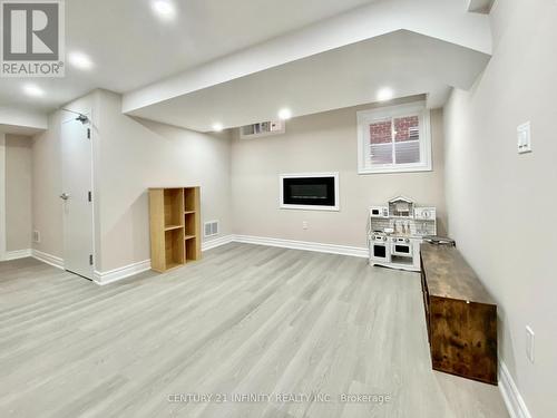 33 Grendon Crescent, Brampton (Credit Valley), ON - Indoor Photo Showing Other Room With Fireplace