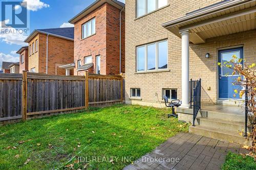 213 Paradelle Drive, Richmond Hill, ON - Outdoor With Deck Patio Veranda