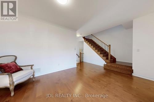 213 Paradelle Drive, Richmond Hill, ON - Indoor Photo Showing Other Room