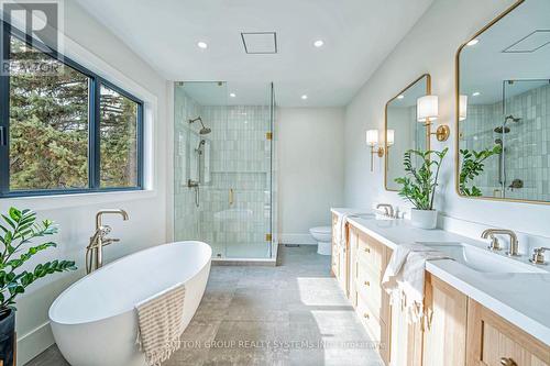 43 Millburn Drive, Toronto, ON - Indoor Photo Showing Bathroom