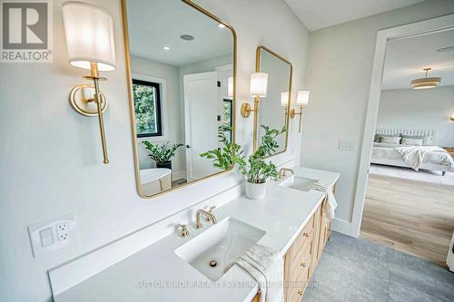 43 Millburn Drive, Toronto, ON - Indoor Photo Showing Bathroom