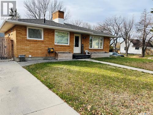 160 Lorne Street W, Swift Current, SK - Outdoor