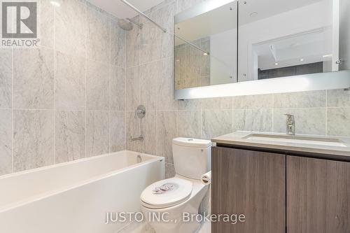 3808 - 115 Mcmahon Drive, Toronto, ON - Indoor Photo Showing Bathroom