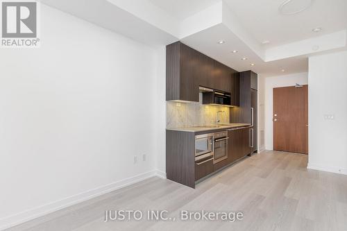 3808 - 115 Mcmahon Drive, Toronto, ON - Indoor Photo Showing Kitchen