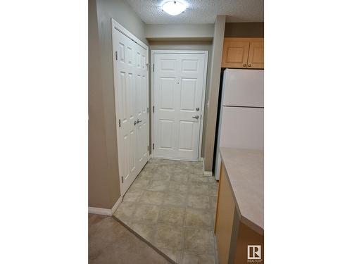 #211 616 Mcallister Lo Sw, Edmonton, AB - Indoor