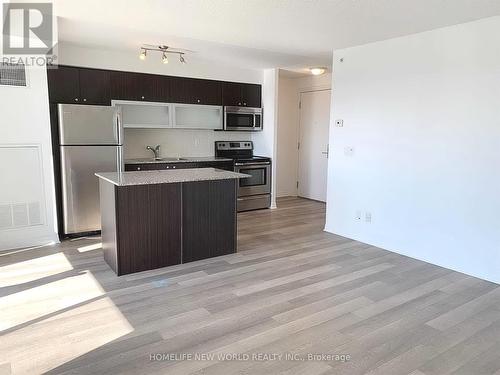 2009 - 275 Yorkland Road, Toronto, ON - Indoor Photo Showing Kitchen