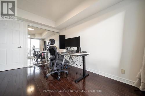 1002 - 225 Wellesley Street E, Toronto, ON - Indoor Photo Showing Office