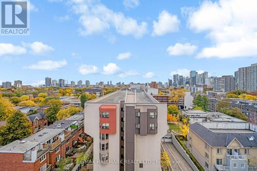 1002 - 225 Wellesley Street E, Toronto, ON - Outdoor With View