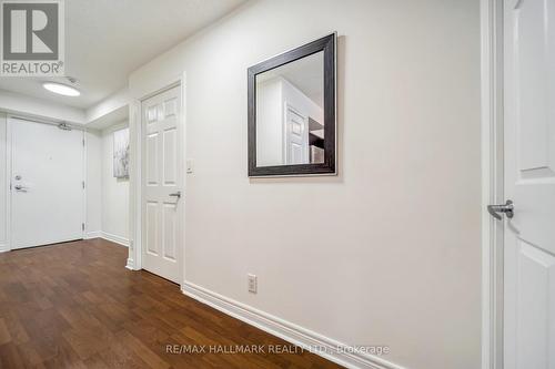 1002 - 225 Wellesley Street E, Toronto, ON - Indoor Photo Showing Other Room