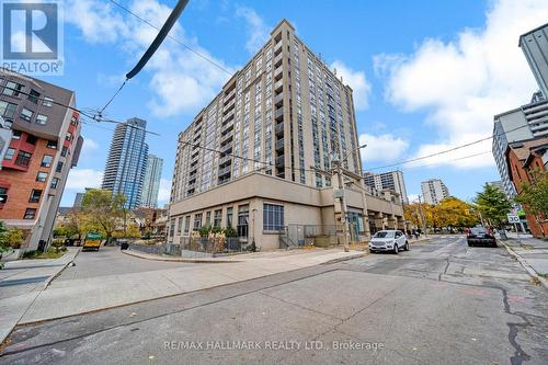 1002 - 225 Wellesley Street E, Toronto, ON - Outdoor With Facade