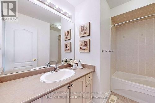 70 Goldenwood Crescent, Markham, ON - Indoor Photo Showing Bathroom