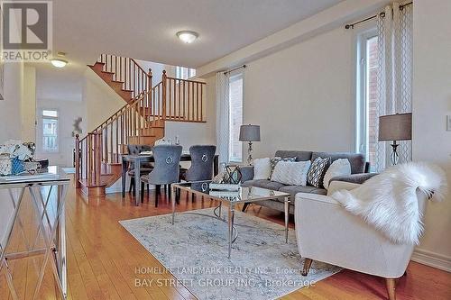 70 Goldenwood Crescent, Markham, ON - Indoor Photo Showing Living Room