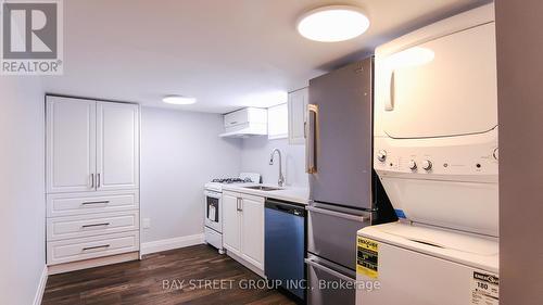 2653 Alexis Road, Windsor, ON - Indoor Photo Showing Laundry Room