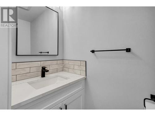 1127 Monarch Court, Prince George, BC - Indoor Photo Showing Bathroom